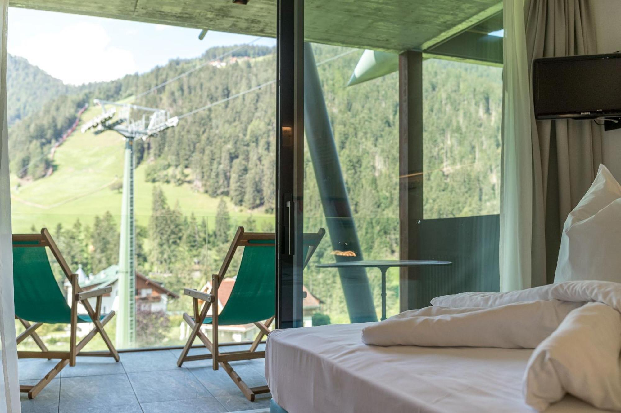 Al Plan, A Mountain Moving Hotel San Vigilio Di Marebbe Szoba fotó