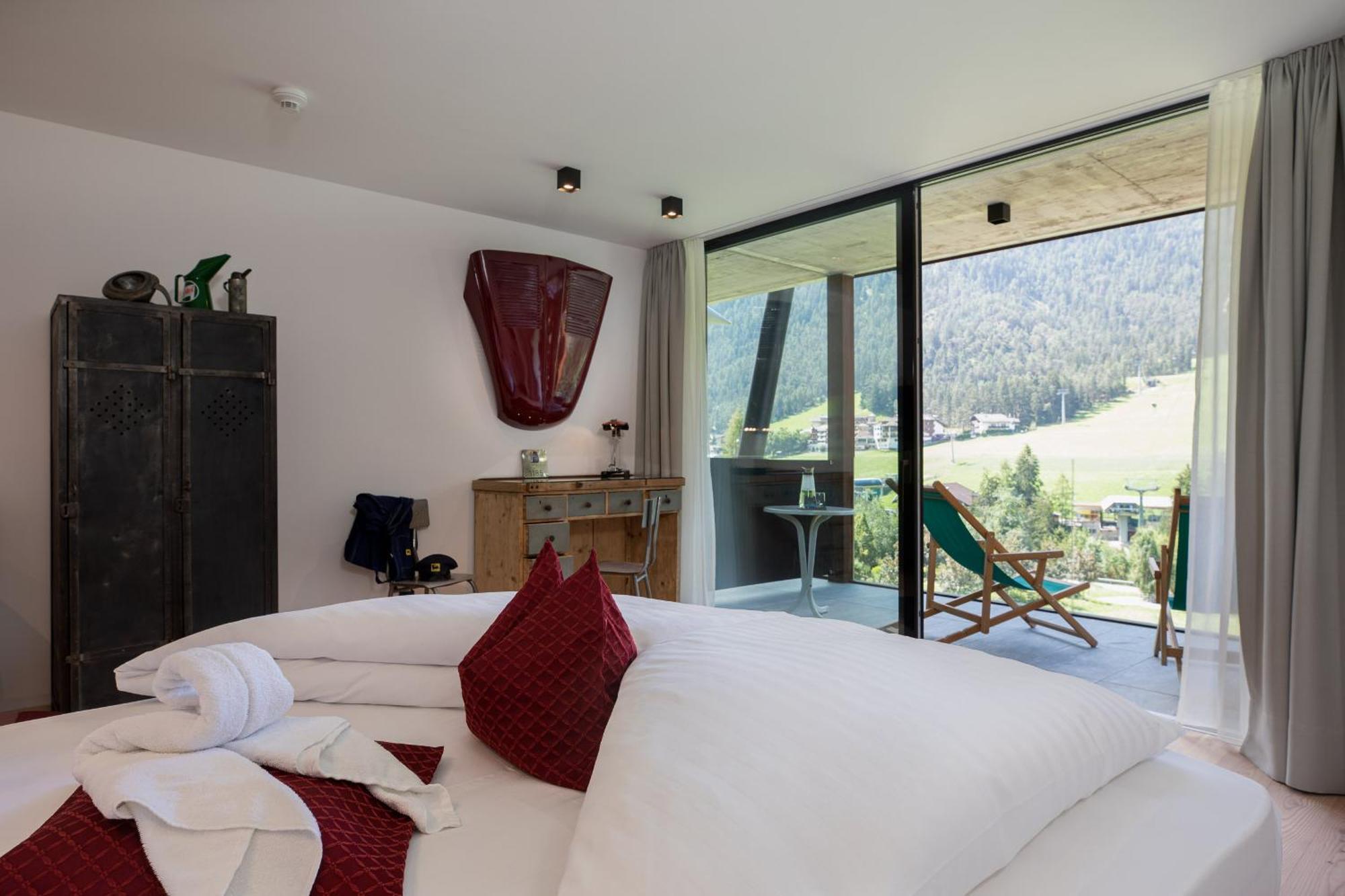 Al Plan, A Mountain Moving Hotel San Vigilio Di Marebbe Szoba fotó