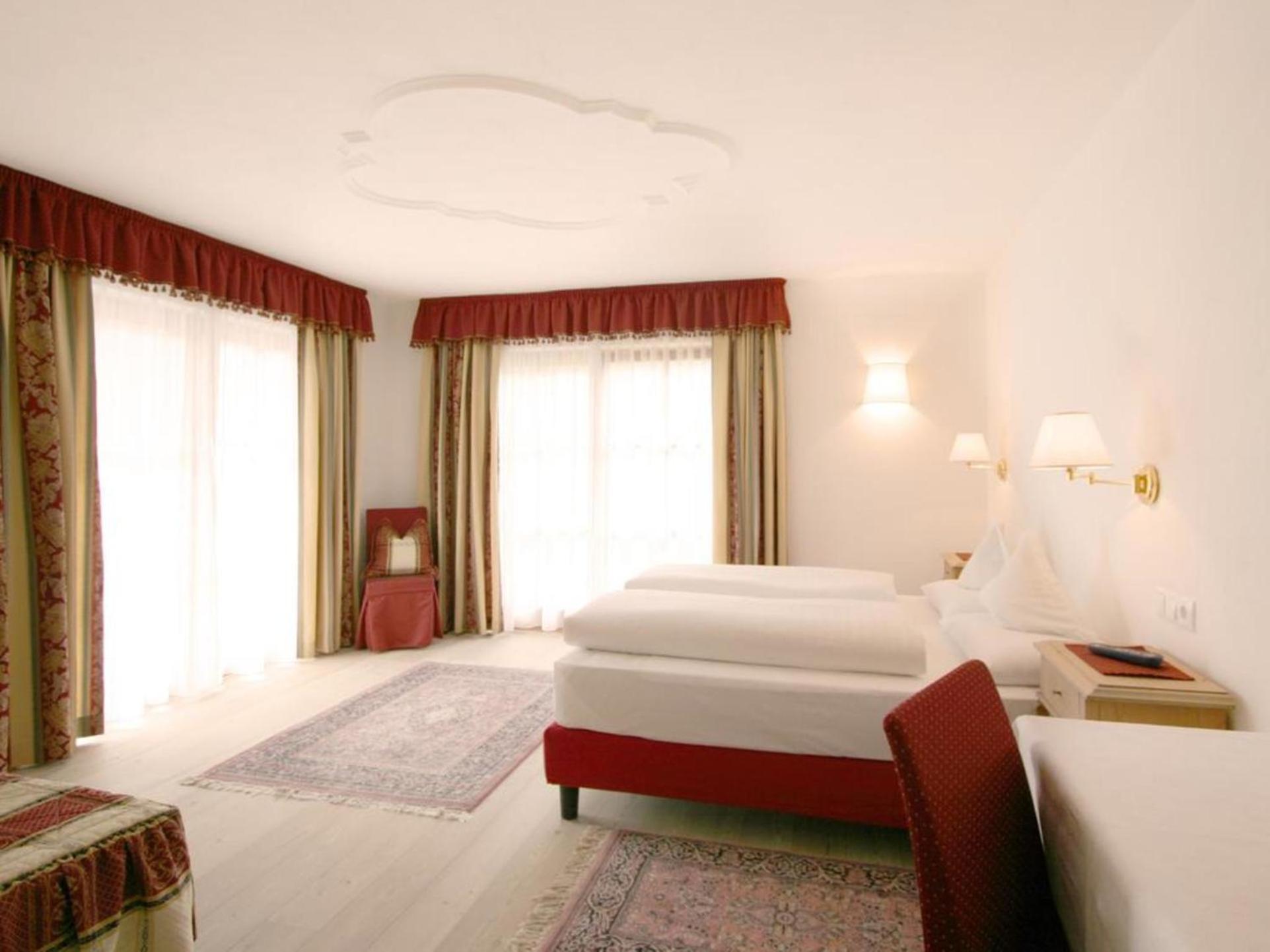 Al Plan, A Mountain Moving Hotel San Vigilio Di Marebbe Kültér fotó