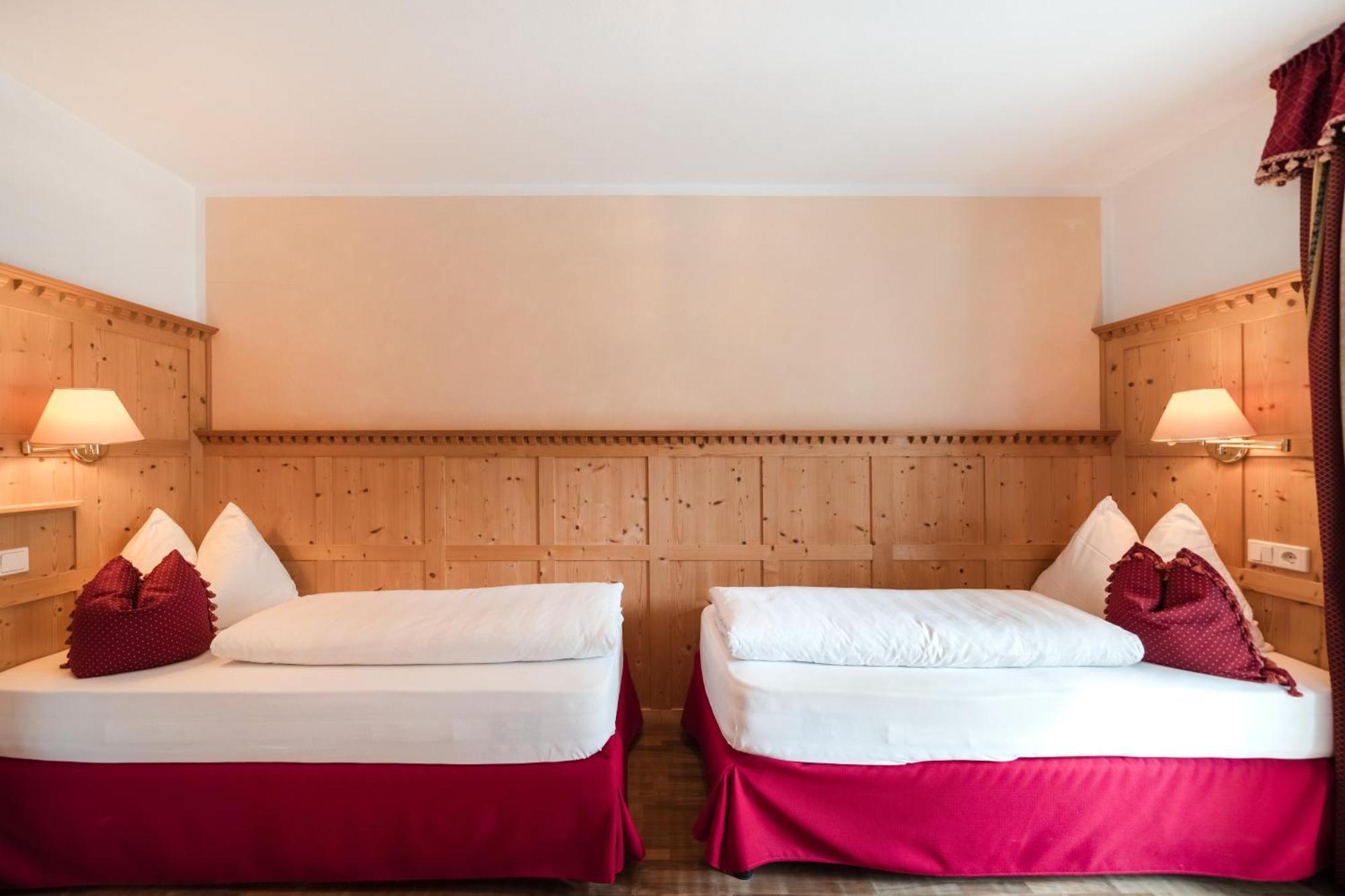 Al Plan, A Mountain Moving Hotel San Vigilio Di Marebbe Kültér fotó