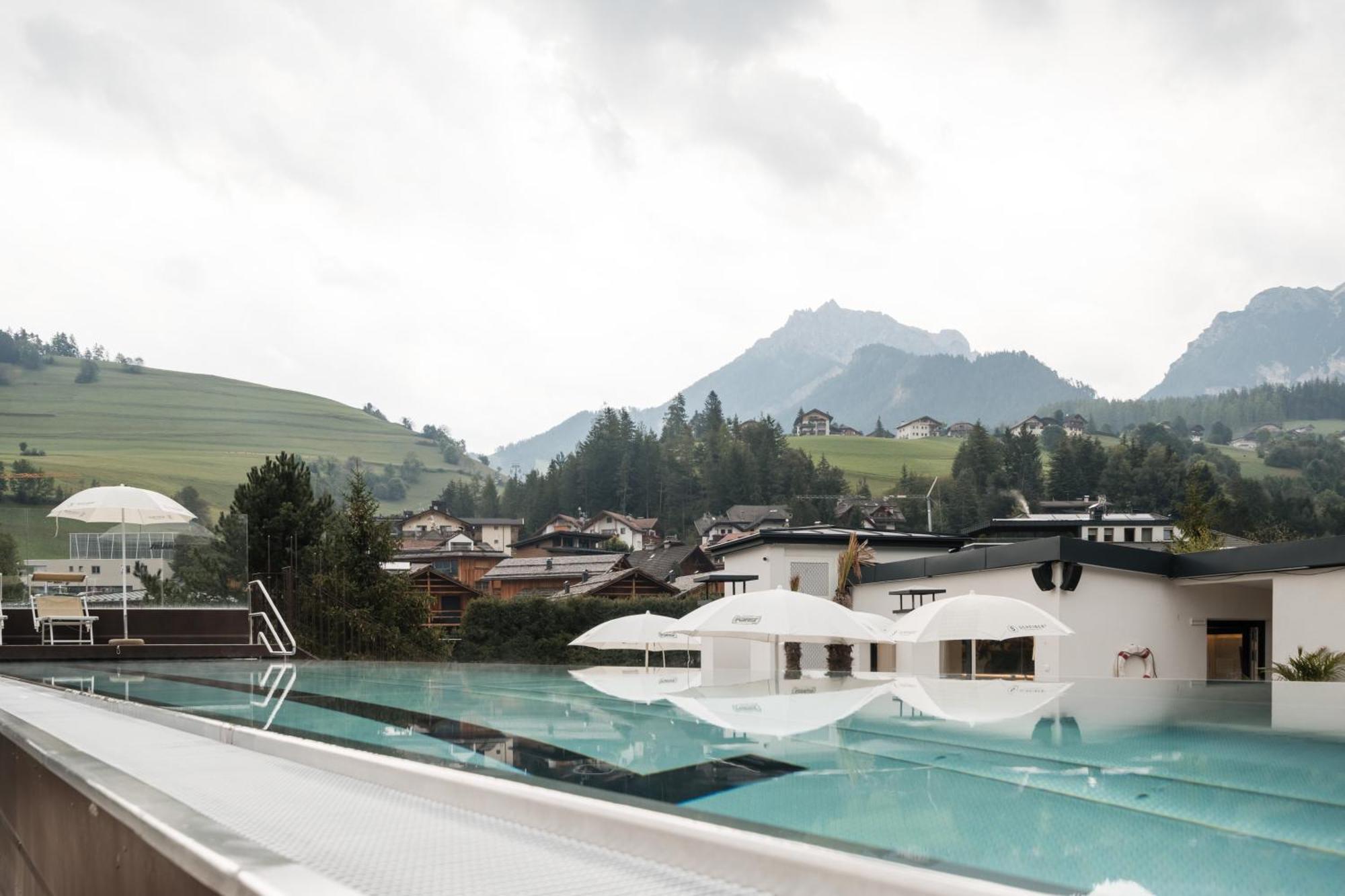 Al Plan, A Mountain Moving Hotel San Vigilio Di Marebbe Kültér fotó